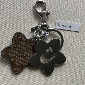 NEW!  Coach Signature Double Wildflower Key Fob / Bag Charm / Key Chain khaki